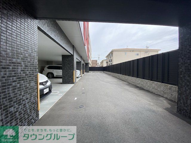 駐車場　駐車場