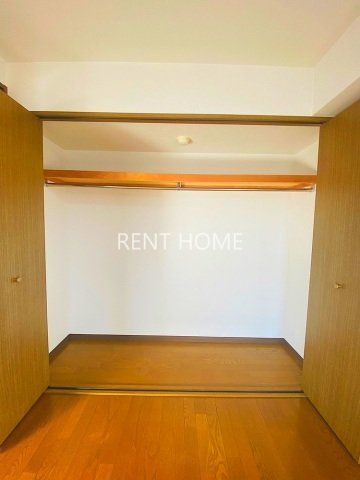 収納　洋室に大容量のクローゼットがあります。