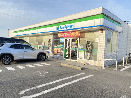 コンビニ　ファミリーマート 吉根住宅前店（コンビニ）まで615m