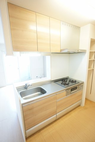 キッチン　※クリーニング前のお部屋です