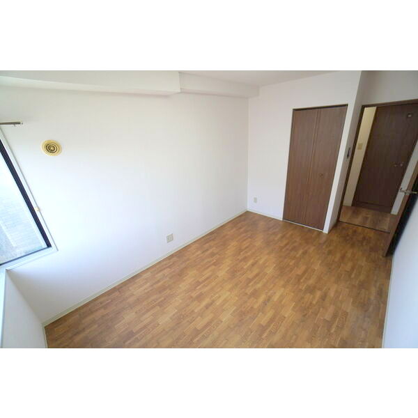 収納　各部屋に便利な収納がついています♪
