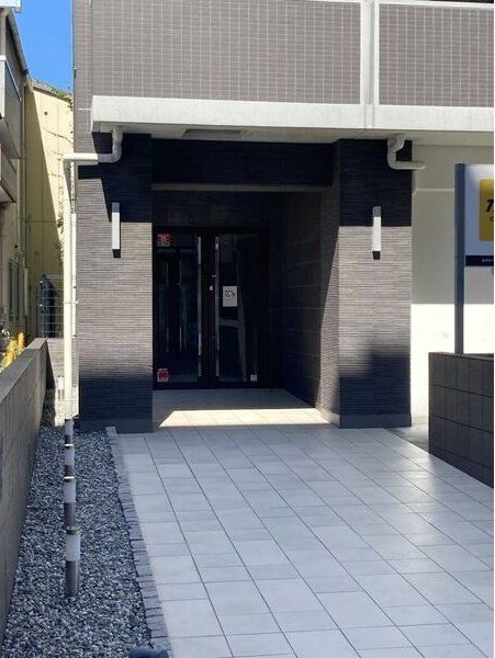 レジュールアッシュ江坂の外観写真