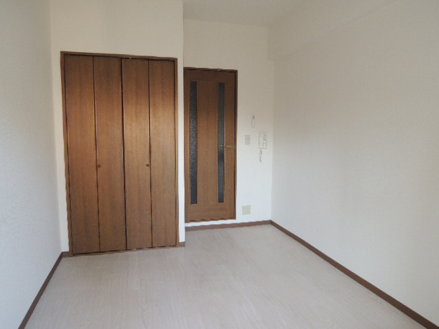 居室・リビング　写真は同マンションの別のお部屋のものです