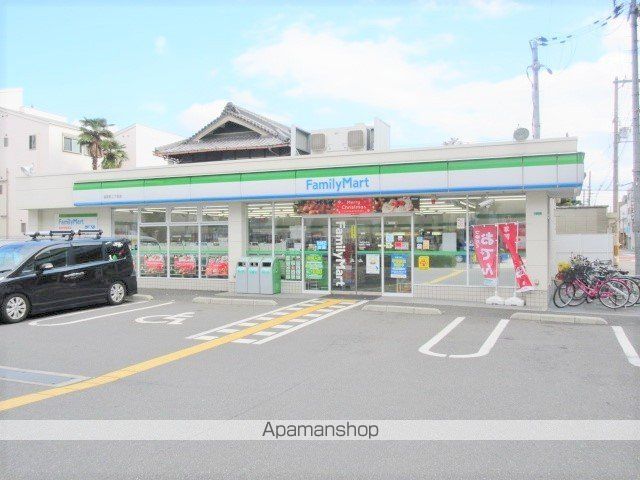 コンビニ　ファミリーマート（コンビニ）まで382m