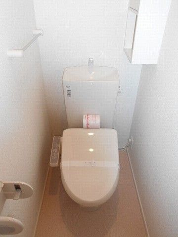 ヴィラ・マウントワン洲崎Aのトイレ写真