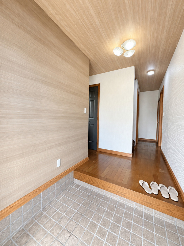 名手市場戸建の玄関写真