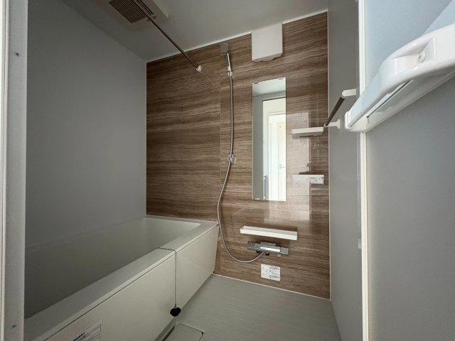 バス・シャワールーム　ゆったり過ごせるお風呂です
