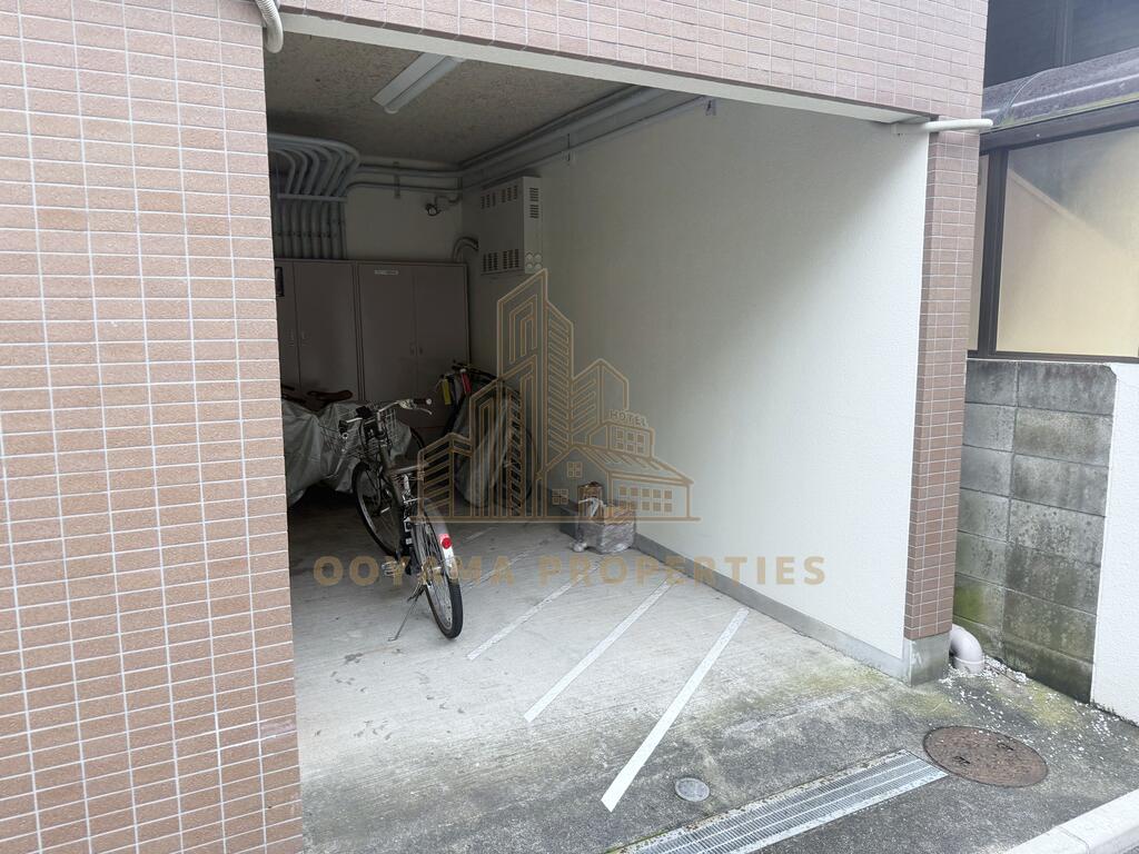 ＪＲ山手線 恵比寿駅 徒歩7分 5階建 築30年の外観写真