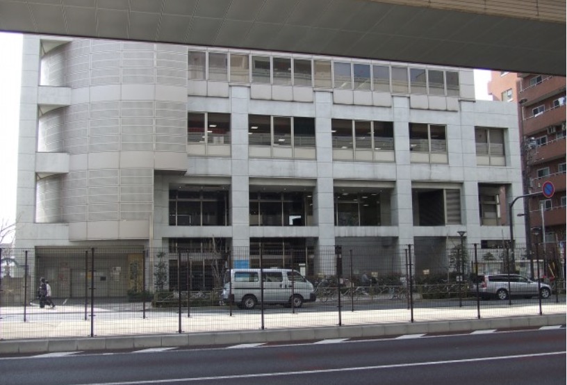 図書館　北区立滝野川西図書館（図書館）まで218m