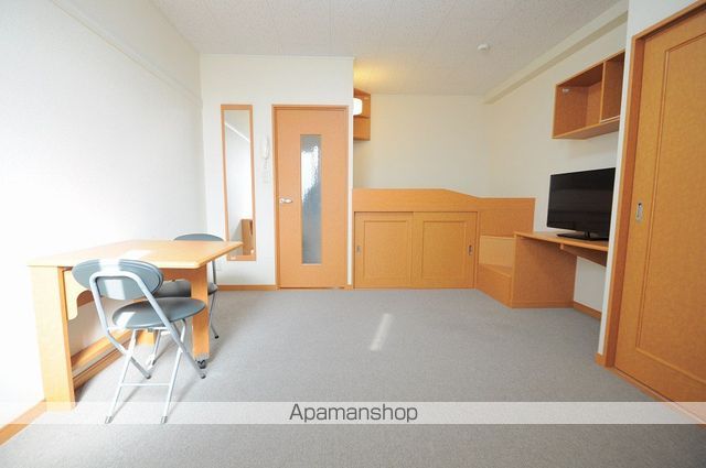 レオパレスJIPANGの居間写真
