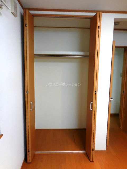 フローレス杭瀬の内装写真