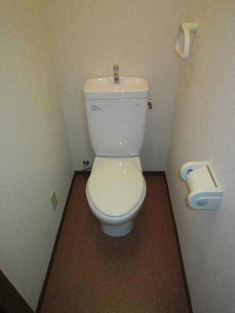 リヴェ-ル石川台のトイレ写真