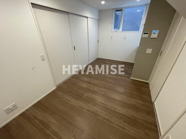 居室・リビング　※室内画像は別号室のもの(反転タイプ)