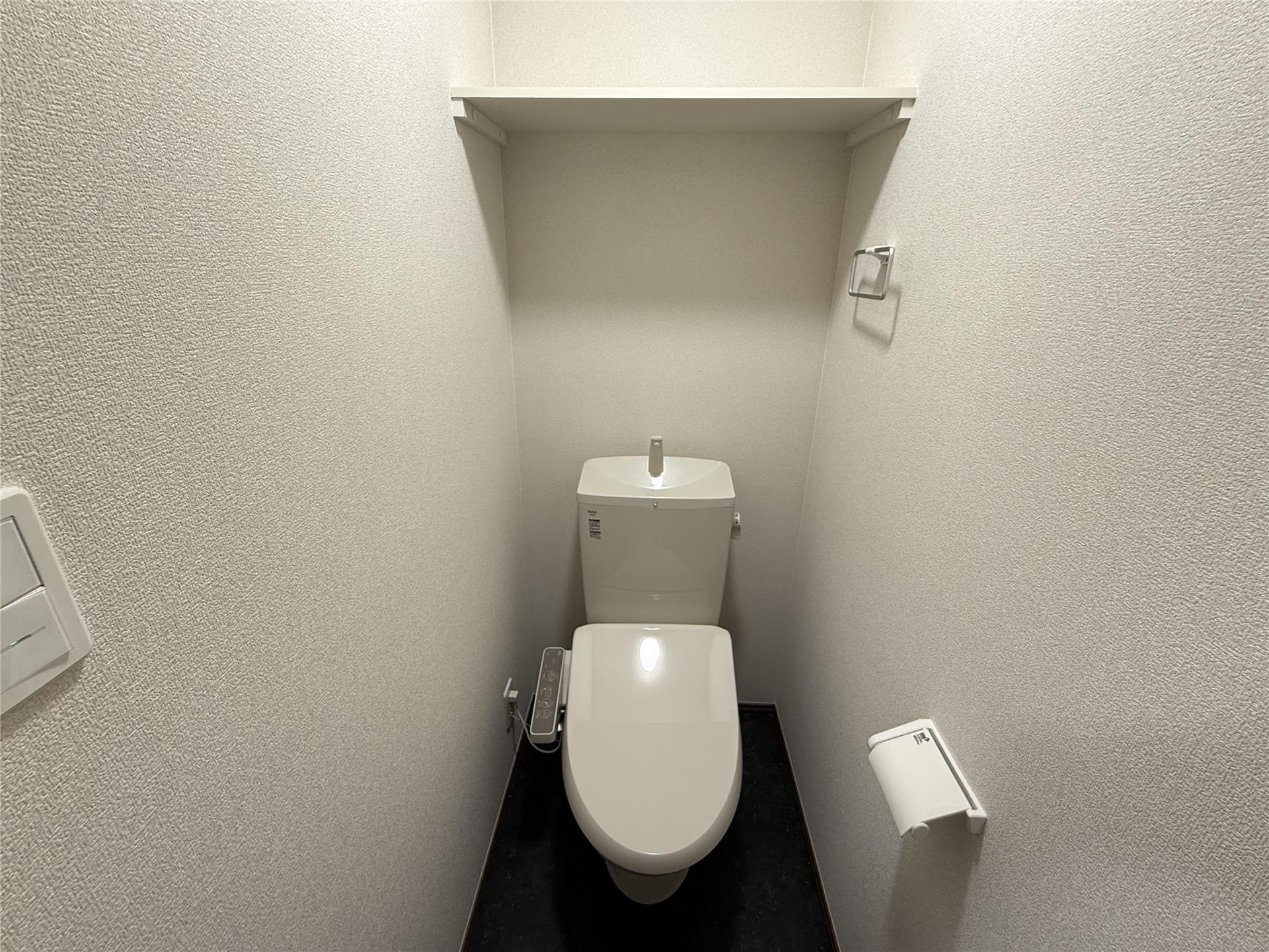 ＪＲ仙山線 山形駅 徒歩26分 3階建 築1年のトイレ写真