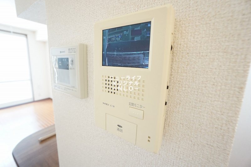 セキュリティ　室内から来訪者を確認できるTVモニターホン付きで安心です☆