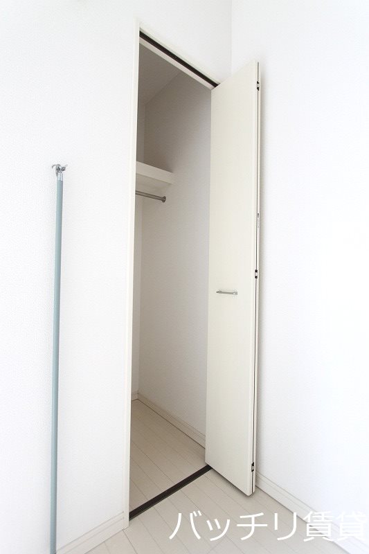 収納　画像は別号室タイプの為、現状を優先致します。