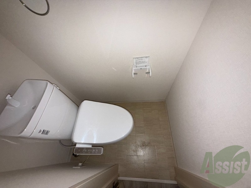 トイレ　トイレの写真です。シンプルで使いやすそうですね。