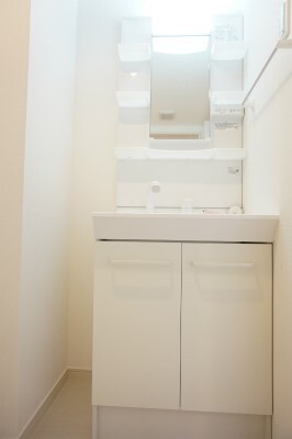 洗面設備　※同物件・同タイプの写真です。