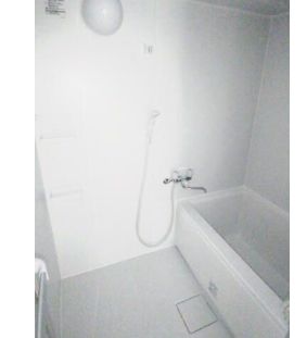 バス・シャワールーム　ゆったり過ごせるお風呂です