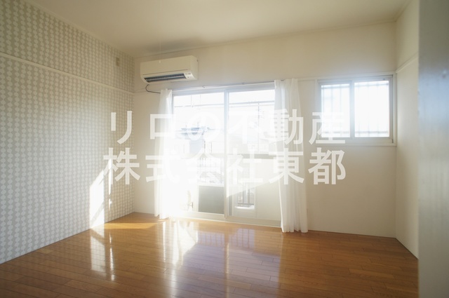 小田急線 千歳船橋駅 徒歩10分 2階建 築39年の居間写真