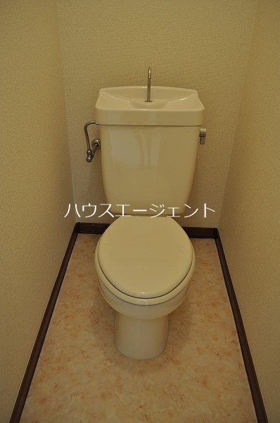トイレ　清潔感のあるトイレ。