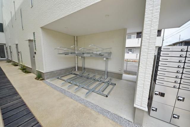 ＪＲ中央線 豊田駅 徒歩8分 3階建 築12年の外観写真