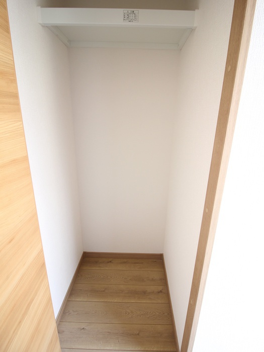 Roomの玄関写真