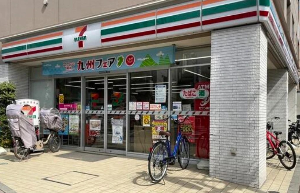 コンビニ　セブンイレブン 江東東陽5丁目店（コンビニ）まで318m