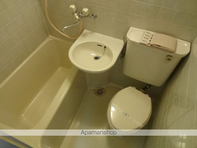 近鉄大阪線 長瀬駅 徒歩4分 6階建 築38年の風呂写真