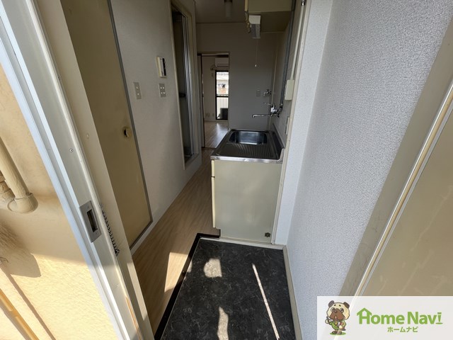 玄関　YouTube検索、「リバーヒル喜志」で案内動画が視聴可能。