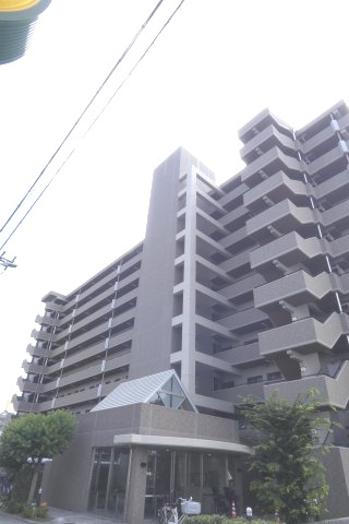 平野元町日興マンションの建物外観