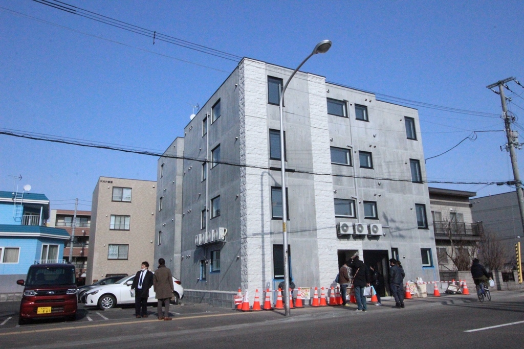 札幌市豊平区美園七条のマンションの建物外観