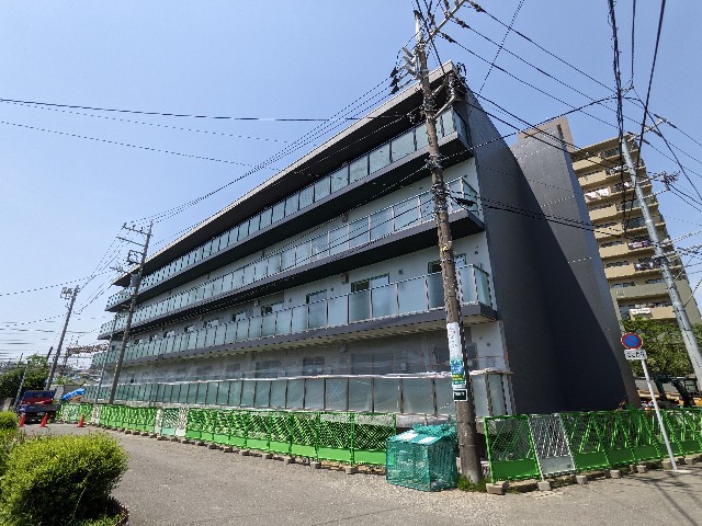 フラッツ横浜戸塚の建物外観
