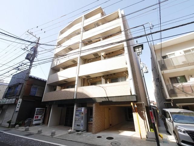 川崎市高津区溝口のマンションの建物外観