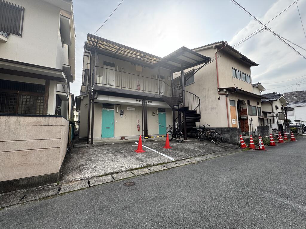 水前寺2丁目アパートの建物外観