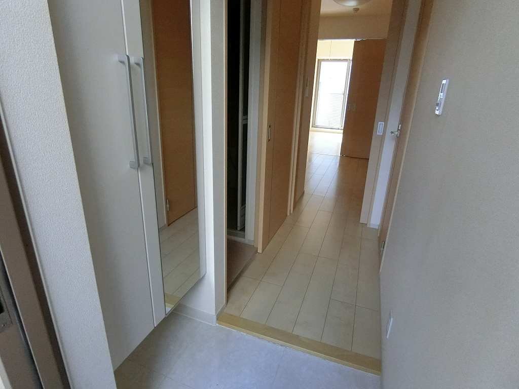 玄関　シューズボックスございます。