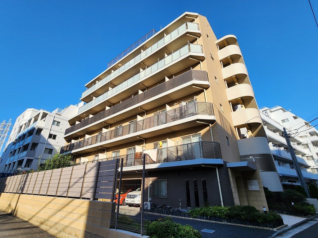 建物外観　サンジョイア　オートロック完備　ネット無料プラン利用可