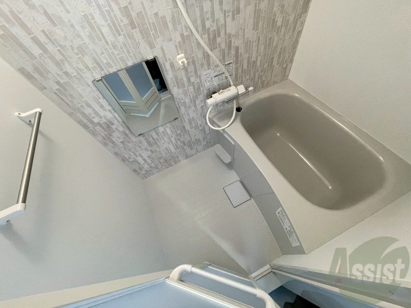 バス・シャワールーム　お風呂になります。一日の疲れを癒してくださいね。