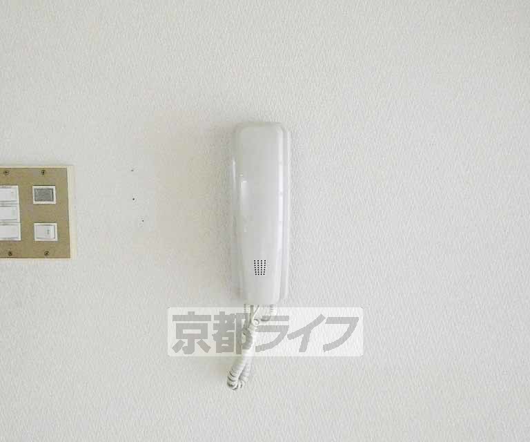 セキュリティ　・モニターは付いていません