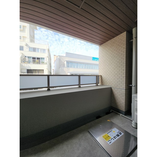 バルコニー　バルコニー