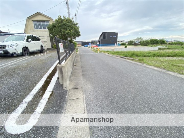 その他　前面道路（その他）まで0m