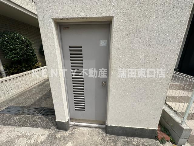 その他　落ち着いたエントランスです
