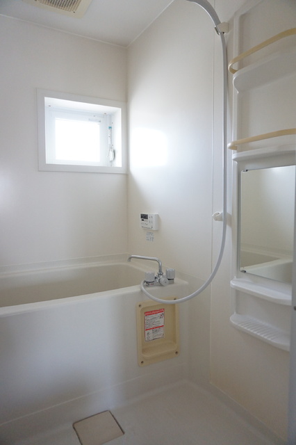 バス・シャワールーム　追焚給湯付きバス