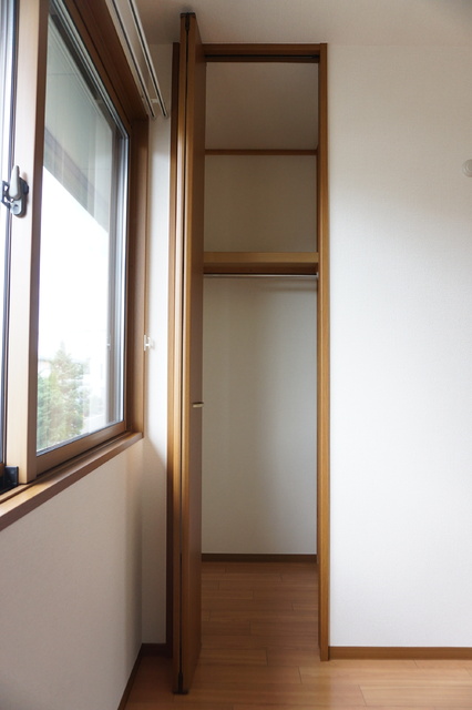 収納　洋室収納