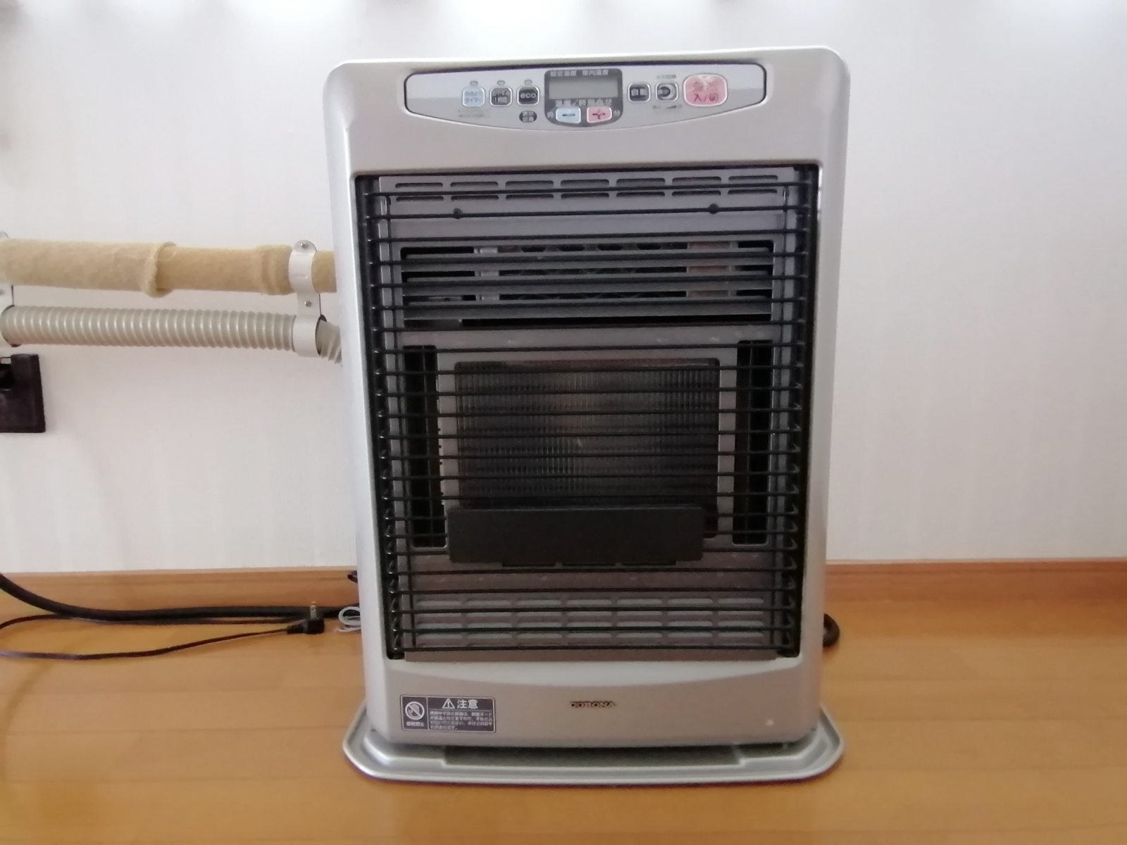 その他設備　1階洋室の暖房。