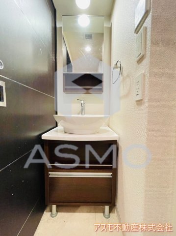 洗面設備　同マンション別部屋参考写真