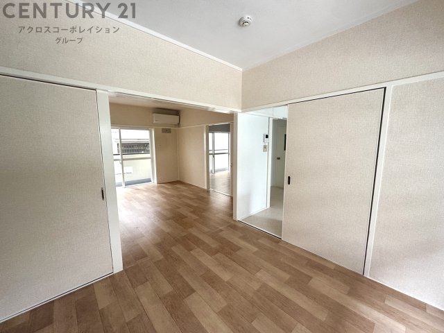 居室・リビング　広々としたリビング！