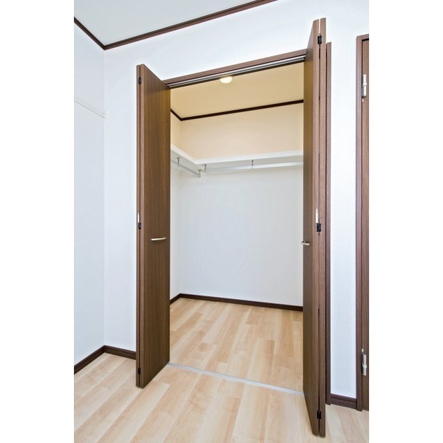 収納　ウォークインクローゼット