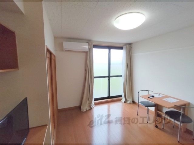 居室・リビング　洋室