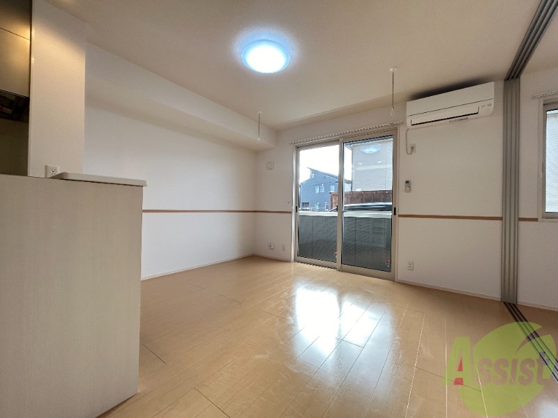 居室・リビング　こちら生活のメインとなるＬＤＫになります。